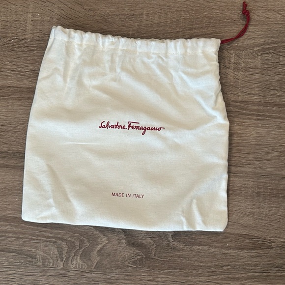 Salvatore Ferragamo vara bow crossbody bag lipstick red - Picture 6 of 8